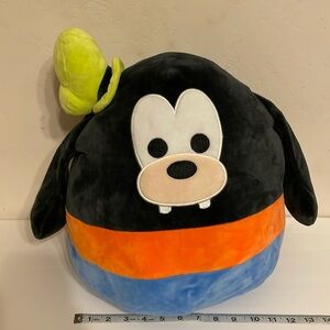 Goofy Disney Squishmallow.